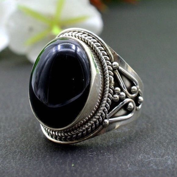 Jewelry - ‼️LAST ONE‼️Big Black Round Onyx Silver Ring SZ 6